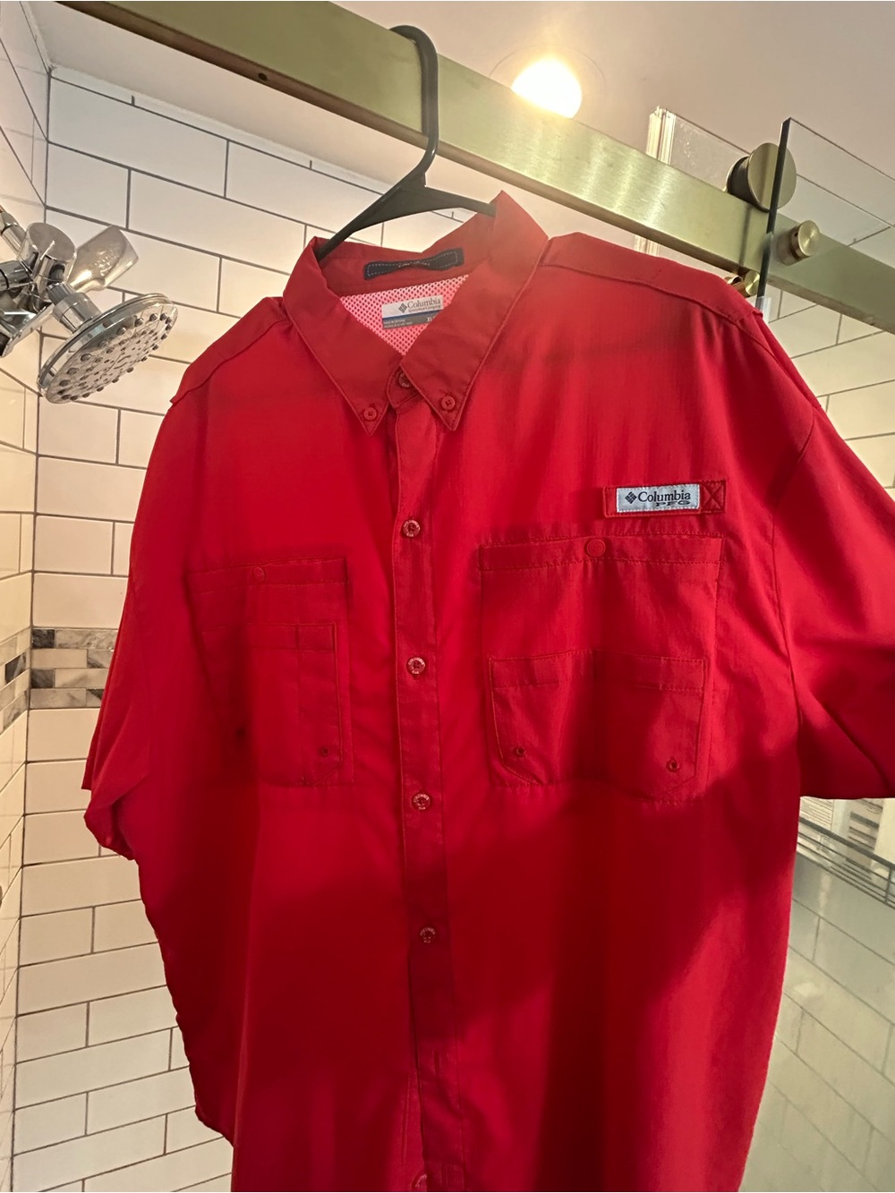 Columbia Men’s Short-Sleeve Button-Down Shirt — Red